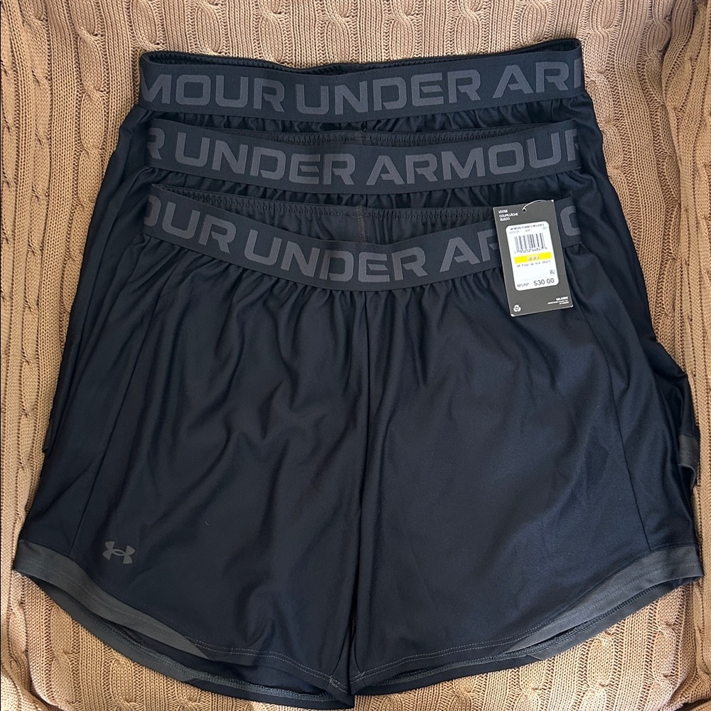 Under Armour Women's Black & Gray Athletic Shorts